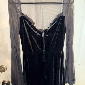 Elegant Black Velvet Dress with Sheer bell Sleeves